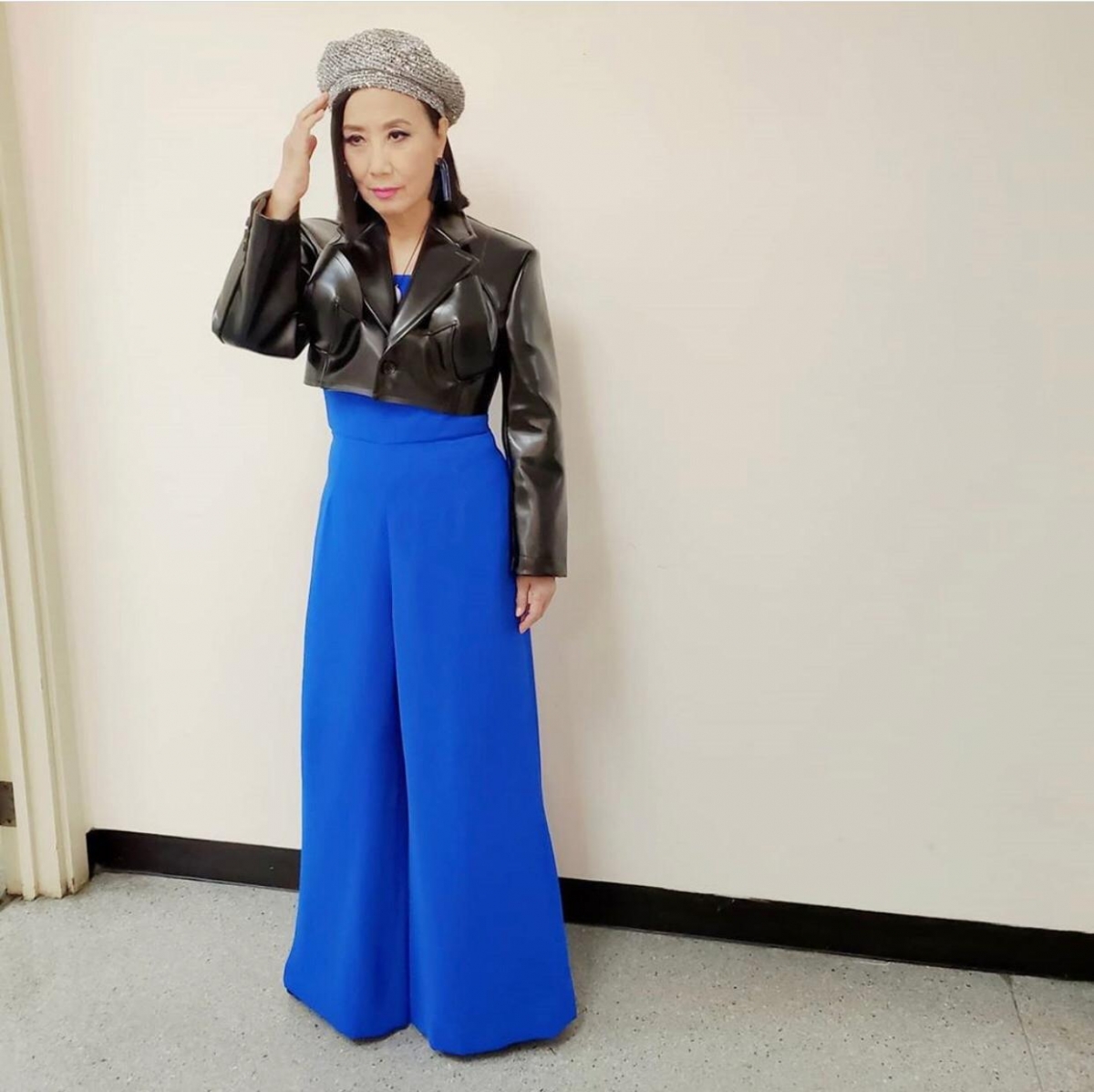 經過那些年依舊時尚！73歲「阿姐」汪明荃 繼續華麗變身